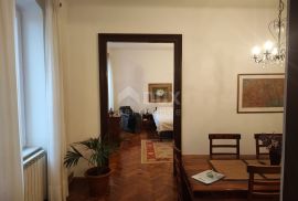 RIJEKA-CENTAR, GOSPODSKI 4skl stan na frenkventnoj lokaciji, Rijeka, Wohnung