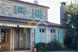Prilika za investiciju! - 2 kuće u Istarskom stilu, Kanfanar, Casa
