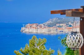 EKSKLUZIVNO! Tradicionalna kamena kuća na prestižnoj lokaciji s pogledom na Stari grad, more, otok Lokrum - Dubrovnik, Dubrovnik, Famiglia