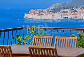 EKSKLUZIVNO! Tradicionalna kamena kuća na prestižnoj lokaciji s pogledom na Stari grad, more, otok Lokrum - Dubrovnik, Dubrovnik, Haus