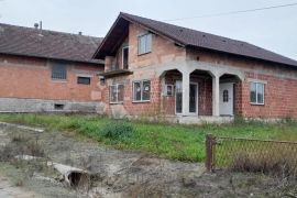 Useljiva kuća u blizini Koprivnice i Ludbrega, 55.000 eur!, Rasinja, Дом