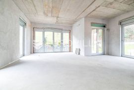 Zagreb, Mlinovi, vrhunski penthouse (roh-bau) NKP 205,89 m2, garaža + spremište, Zagreb, Flat