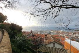 TRSAT, godspodski stan s pogledom na more, Rijeka, Stan