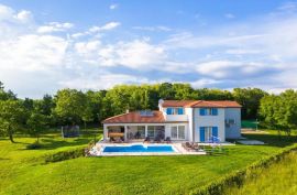 Predivna villa okružena zelenilom, Labin, Istra, Labin, Casa