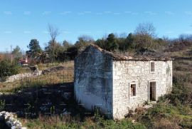 Kuća Prodaje se kamena kuća za renovaciju, Rakalj, Marčana, Famiglia