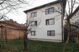 Kuća za prodaju na tri sprata Mojmilo, Sarajevo Novi Grad, Casa