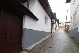 Dvosoban stan u kući, Kovači, Sarajevo Stari Grad, House