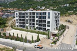 Dvosoban stan s velikom terasom A3a +P3, Makarska, Wohnung