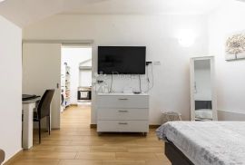 Elegantan stan na vrhunskoj lokaciji, idealan za investiciju!, Donji Grad, Appartamento
