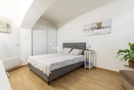 Elegantan stan na vrhunskoj lokaciji, idealan za investiciju!, Donji Grad, Appartamento