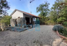 Otok Krk, Dobrinj, okolica, nova kamena samostojeća kuća sa okućnicom, Dobrinj, Haus