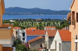 APARTMANSKA KUĆA S 8 STAMBENIH JEDINICA - DIKLO, ZADAR, Zadar, Maison