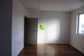 Odmah useljiv jednoiposoban stan u novogradnji, Donja Vrežina ID#4331, Niš-Pantelej, شقة