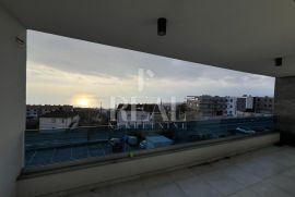 DONJA DRENOVA- novouređeni stan za najam, 2S+DB od 77 m2, Rijeka, Appartement