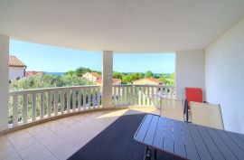 Stan sa predivnim pogledom i velikom terasom, Fažana, Istra, Fažana, Appartement