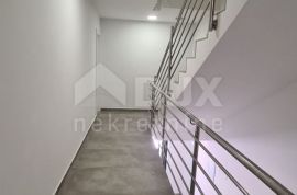 OTOK PAG, MANDRE - Kvalitetna novogradnja 40m od mora, Kolan, Appartment