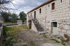 Trogir - autohtono dalmatinsko imanje, Marina, Kuća