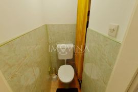 Dvosoban stan za najam 43m2, Ferhadija, Sarajevo Stari Grad, Flat