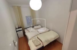 Vinjerac - kuća s 3 apartmana, cca 40m od mora! 231000€, Starigrad, Ev