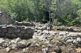 Seline - ruševne kamene kućice 65m2; Velebit i more! 55000€, Starigrad, House
