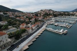 KUĆA ZA ADAPTACIJU - BLIZINA NOVOUREĐENE LAPADSKE OBALE, DUBROVNIK, Dubrovnik, Σπίτι