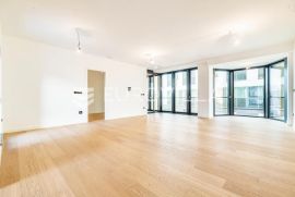 Zagreb, Petrinjska, Gold Residence, peterosoban stan/poslovni prostor NKP 135,12 m2, Zagreb, Appartamento