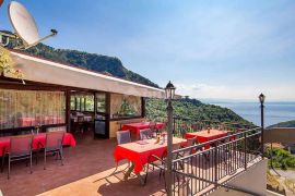 OPATIJA, LOVRANSKA DRAGA - hotel i restaurant 600m2 s panoramskim pogledom u oazi mira + okoliš 1300m2, Lovran, Poslovni prostor