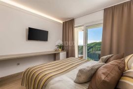 OPATIJA, LOVRANSKA DRAGA - hotel i restaurant 600m2 s panoramskim pogledom u oazi mira + okoliš 1300m2, Lovran, Poslovni prostor