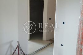 Marinići, kvalitetna i bogato opremljena novogradnja, 3S+DB od 105 m2, Viškovo, Διαμέρισμα