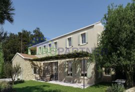 Spoj moderne arhitekture i temelja stare kamene kuće, Brtonigla, Casa