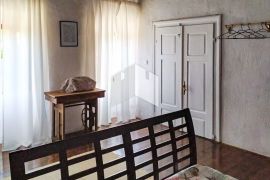 CRIKVENICA - DRIVENIK Autohtona primorska kuća, Vinodolska Općina, Kuća