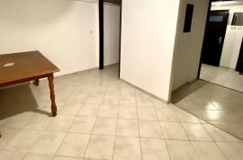 Stan za radnike, Trnje, kapacitet: 8 ljudi, 140EUR, Trnje, Apartamento