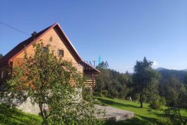 Gorski Kotar: novoadaptirana kamena kuća, sa zemljištem od 6.840 m2, Brod Moravice, Haus