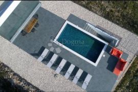 Luksuzna vila sa bazenom, Vinišće, Marina, House