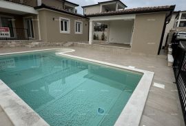 Vila Prodaja prekrasne vile sa bazenom, mediteranski stil, Umag, Umag, Ev
