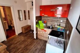 Lep jednoiposoban stan sa nameštajem u centru ID#4210, Niš-Mediana, Appartamento