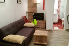Lep jednoiposoban stan sa nameštajem u centru ID#4210, Niš-Mediana, Apartamento