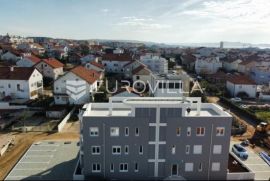 Zadar, Plovanija, Prostran trosoban stan, Zadar, Apartamento