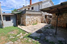 Dvije kamene kuće za adaptaciju - Dobrinj okolica, Dobrinj, Famiglia
