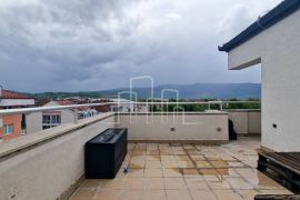 Penthouse Istočno Sarajevo 65m2 + 20m2 terasa prodaja, Istočno Novo Sarajevo, Διαμέρισμα