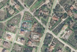 Građevinsko zemljište 1198 m2 s postojećim objektom !, Benkovac, Gewerbeimmobilie