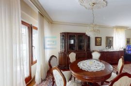 Kuća prodaje Vrbovec centar 233m2 uređeno NOVA niža cijena!!!, Vrbovec, بيت