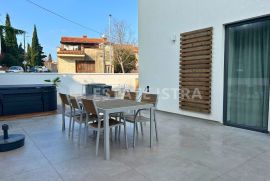 Prodaje se novo renovirani stan u Premanturi, Medulin, Διαμέρισμα