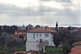 Medulin - kuća sa bazenom i pogledom na more, Medulin, Ev