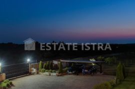 Galižana – obiteljska kuća sa pogledom na more, Vodnjan, بيت