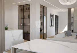 Oaza elegancije i luksuza - vrhunski penthouse u centru Rovinja, Rovinj, Stan