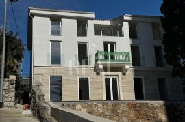 Renovirana vila,Podmurvice, 2S+DB, 54,5 m2, balkon, Rijeka, Daire