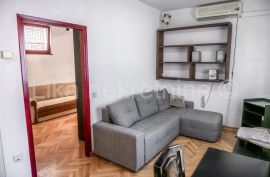 ZAGREB - Centar dvosobni stan 40m2 sa mogućnošću parkiranja, Zagreb, Daire