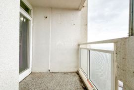 RIJEKA, DONJA VEŽICA - stan s pogledom na vrhunskoj lokaciji, Rijeka, Appartement