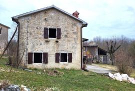 ISTRA, PAZIN - Istarska kuća zadnja u nizu s pripadajućom okućnicom, Pazin - Okolica, Famiglia
